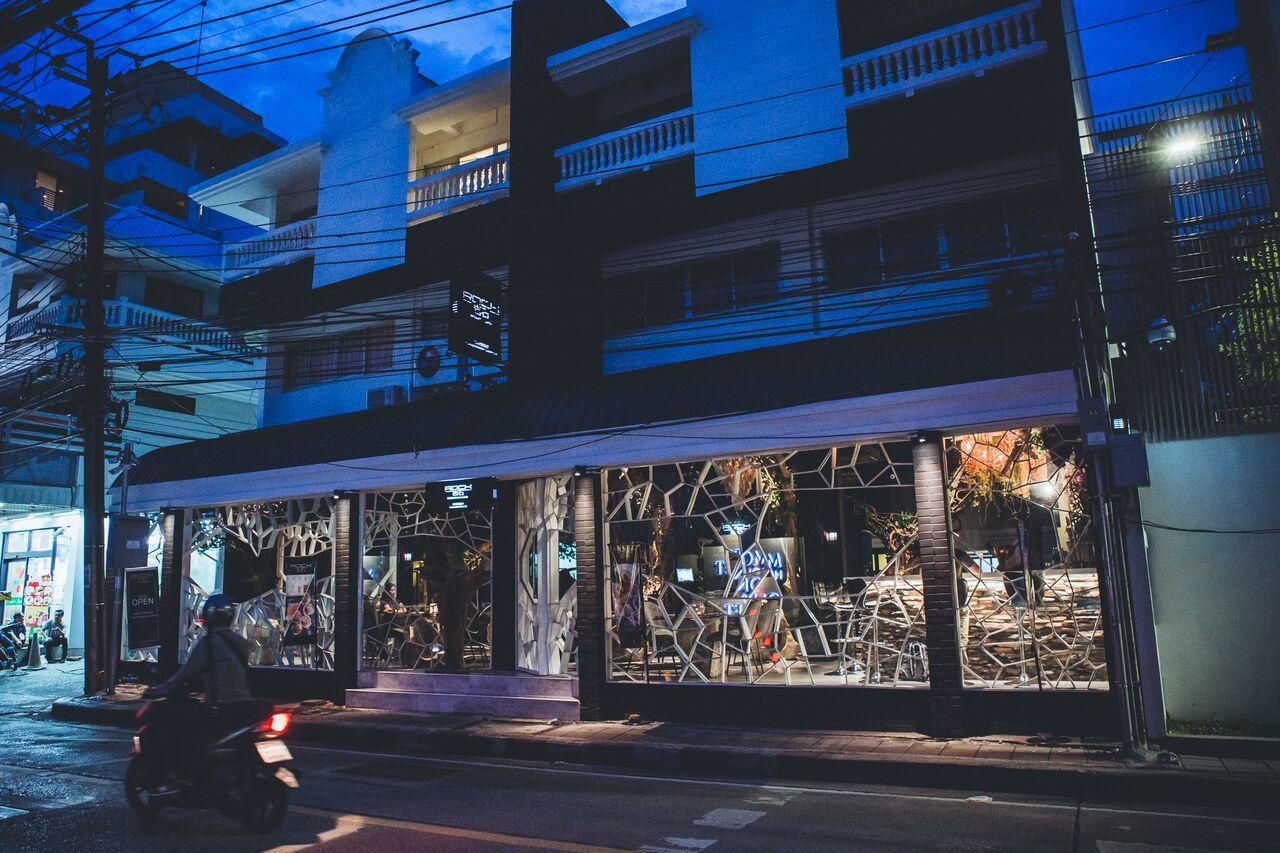 Rock Hotel Bangkok Exterior photo